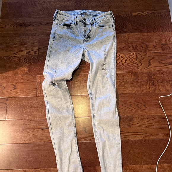 Hollister Buttonfly jeans - Picture 2 of 3